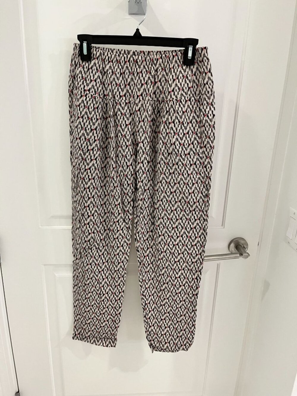 NWOT Xirena Payton Chalk Haven Tile Abstract Pull Up Lightweight Cotton Pants M